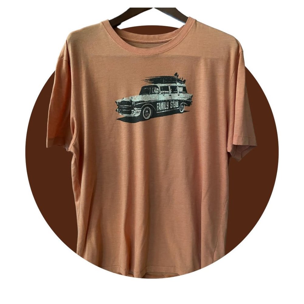 LIFE IS GOOD “Family Style" Vintage style tee. Size XL Great condition